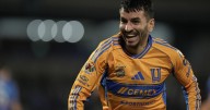 Ángel Correa aprovecha pifia y Tigres supera a Tigres en la ida de la final mexicana