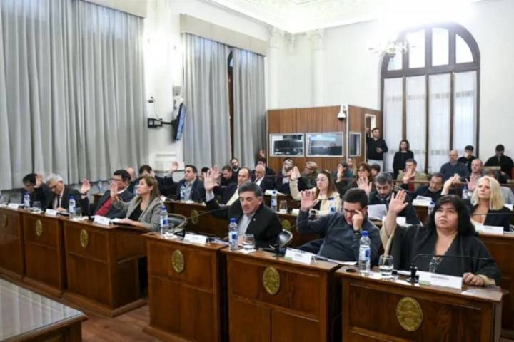 El Senado de Entre Ríos sancionó por unanimidad el proyecto de Presupuesto 2026