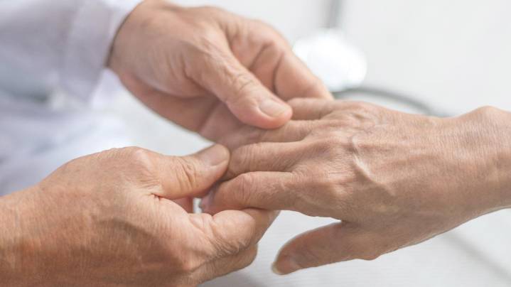 Healthy SA: The holidays can be a tough time of year for those with Alzheimer's Disease