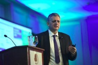 Horacio Marín anunció que esta semana bajará el precio de las naftas: “Todos los días un poquito”