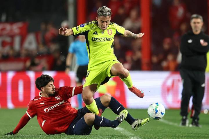 Lucas Assadi no descarta dejar la Universidad de Chile en 2026, pero asegura: “A Independiente, jamás”