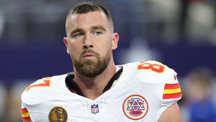Travis Kelce’s Emotional Locker Room Behavior After Texans Loss Revealed