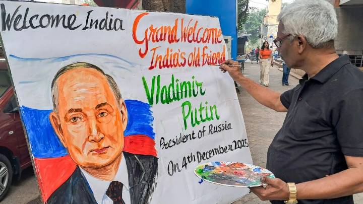 Vladimir Putin to arrive in Delhi today; India and Russia gear up for key defence and energy talks