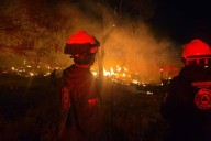 Fuego arrasa con seis tejabanes en García, Nuevo León