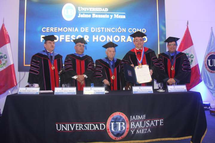 Universidad Bausate y Meza distingue como Profesor Honorario a Harry Mac Bride Navea