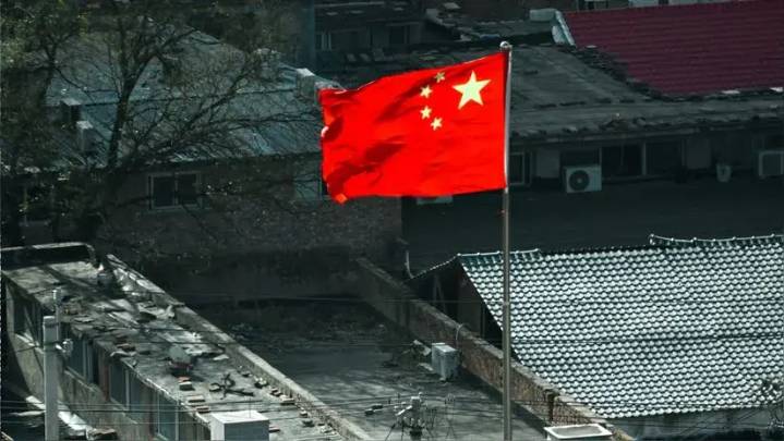 China ejecuta a exalto directivo de un banco estatal acusado de recibir más de 150 millones dólares en sobornos