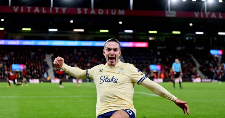 New words to old tune shows Everton are bucking Premier League trend under David Moyes