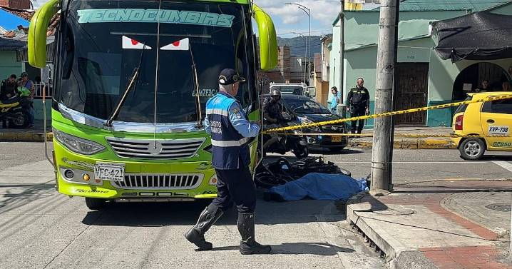 Motociclista murió al chocar contra una buseta en Bucaramanga