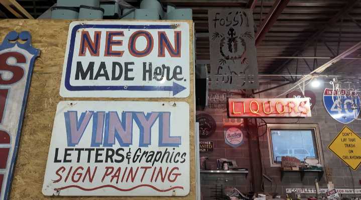 Lee's Summit went from ban on neon to neon brilliance with 50+ outdoor signs