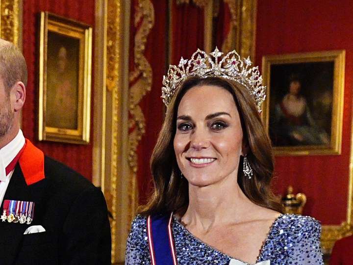 Kate sparkles in tiara designed by German-born Prince Albert for state banquet