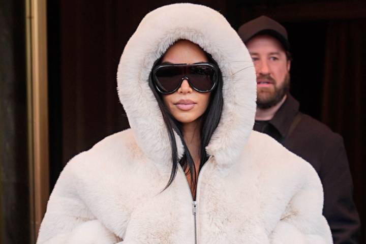 Celebrity Photos Updated Daily: Kim Kardashian, Ciara, Sabrina Carpenter and More