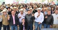 Ricardo Gallardo entrega maquinaria y apoyos a productores potosinos