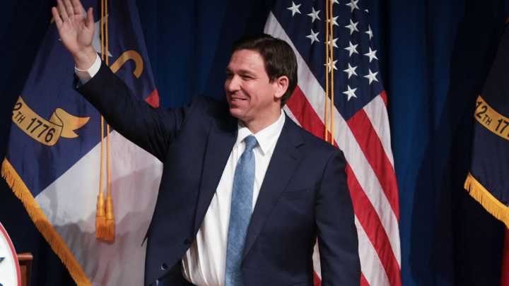 El candidato de origen colombiano que quiere reemplazar a DeSantis en la Florida y bloquear las visas H