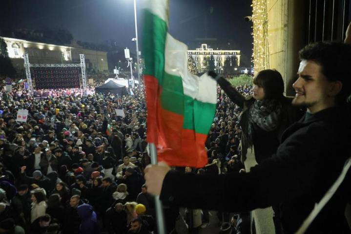 Tens of thousands join anti-government protests across Bulgaria
