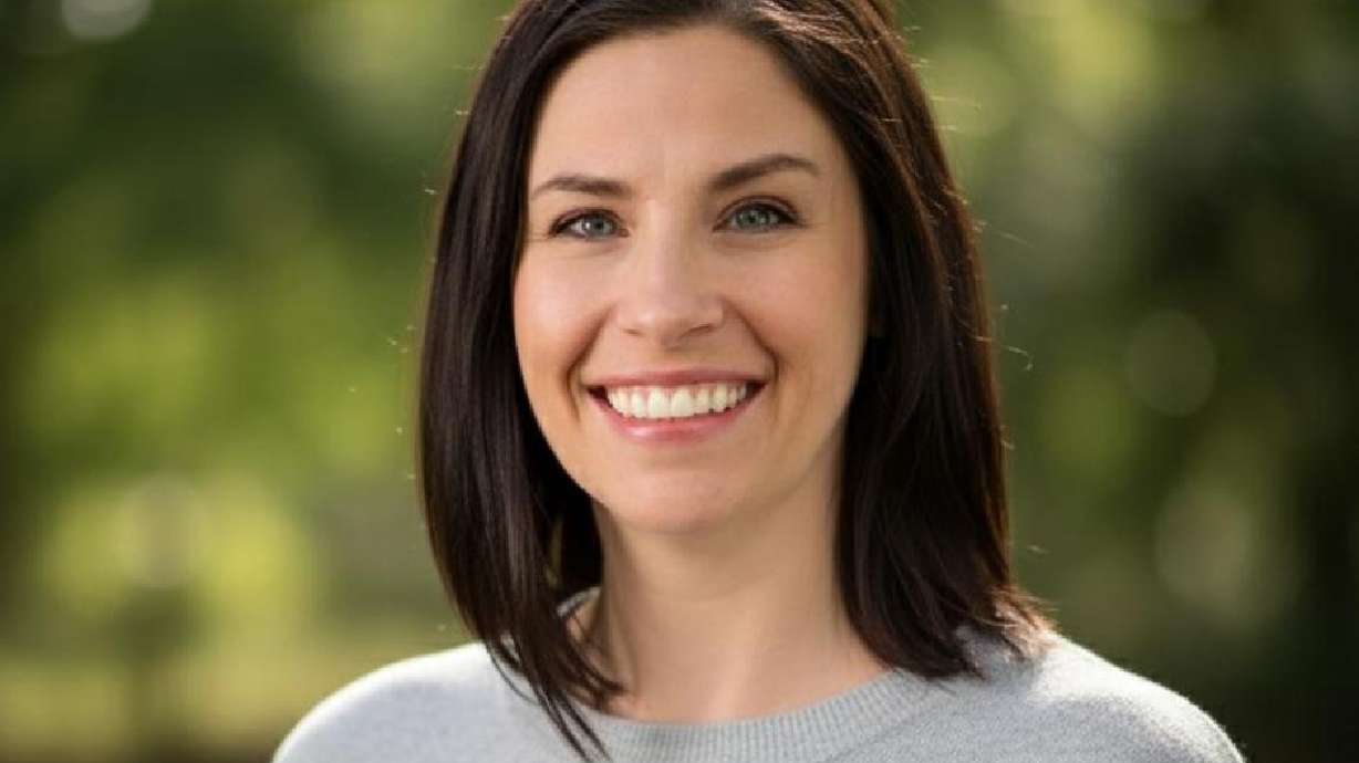 Emily Buss wins preference poll to replace state Sen. Daniel Thatcher of the Forward Party