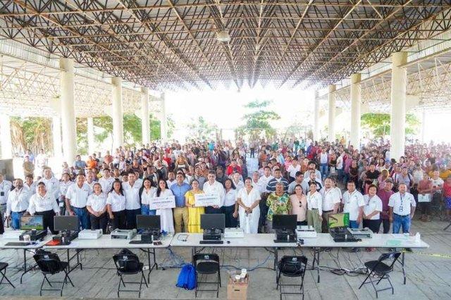 Gobierno de Oaxaca impulsa la recuperación económica tras el paso del huracán Erick