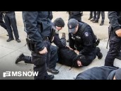 Did New Yorkers really upend a federal raid?