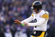 Aaron Rodgers Seemingly Throws Jab at Steelers WR