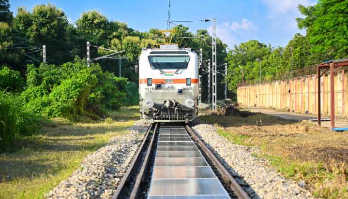 Indian Railways 2nd Largest Freight Carrying Rail Network In World: Minister