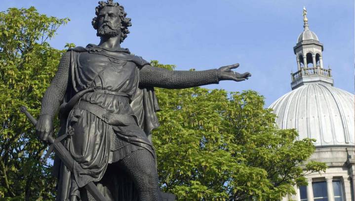 Scottish Parliament Declares William Wallace Was A Woman After Learning He Wore A Skirt