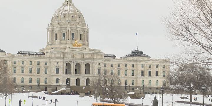 Budget decisions loom as Minnesota eyes $3B deficit on horizon