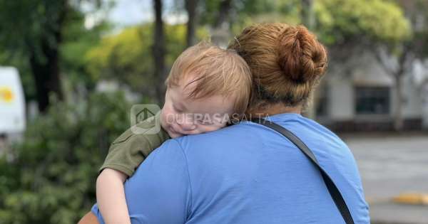 Madre salteña pide ayuda para poder pagar el tratamiento de su hijito: cómo ayudarla