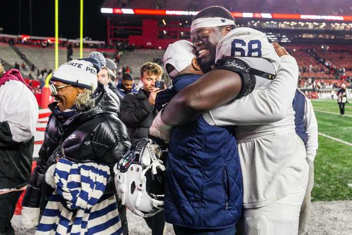 Penn State 2026 QB Peyton Falzone backs Terry Smith as program’s permanent head coach