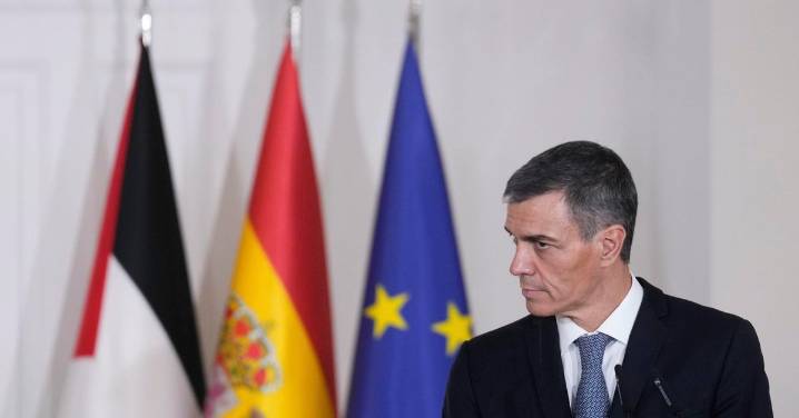 El CIS de Tezanos mantiene al PSOE con 9 puntos de ventaja sobre el PP tras la entrada de Ábalos en la cárcel y el caso Salazar