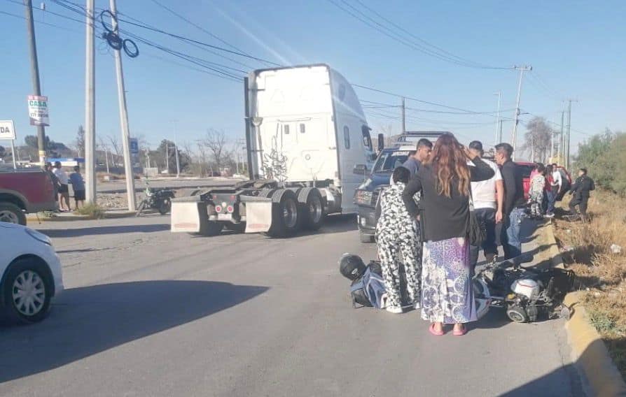 Accidente en Ramos Arizpe: motociclista herido tras choque con camioneta