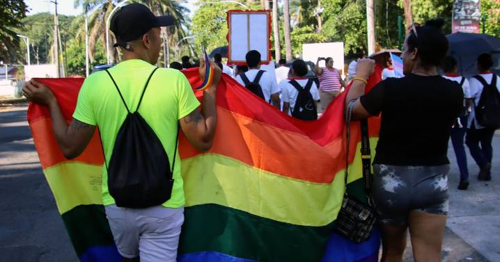 Flujo migratorio varado en Tapachula: Activistas alertan que migrantes LGBT+ recurren a prostitución