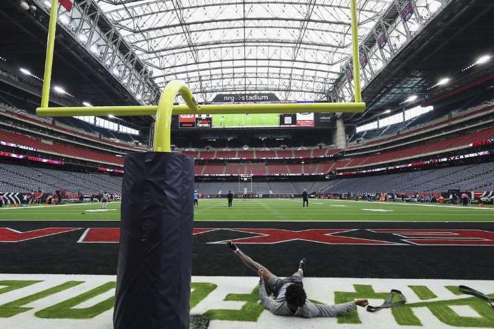 Deadspin | NFL fines and suspends Texans' Javier Loya for off-field conduct
