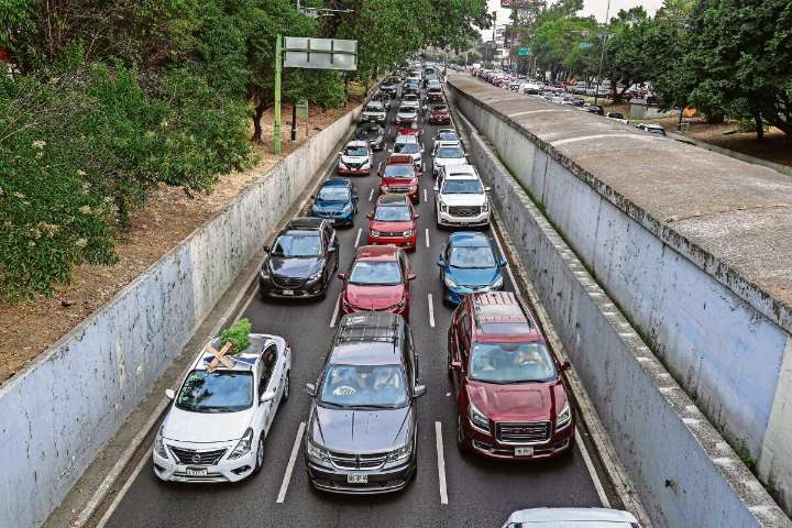 Proponen ampliar subsidio de tenencia en CDMX