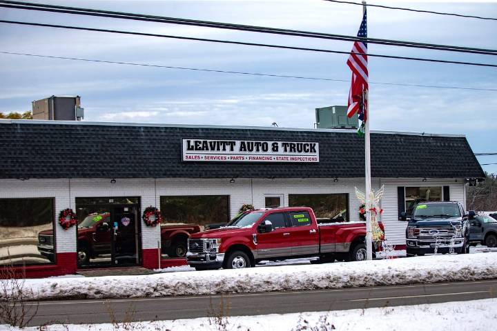 Hermano de la secretaria de prensa de la Casa Blanca tuvo un conflicto de custodia con su ex; ahora está bajo custodia de ICE