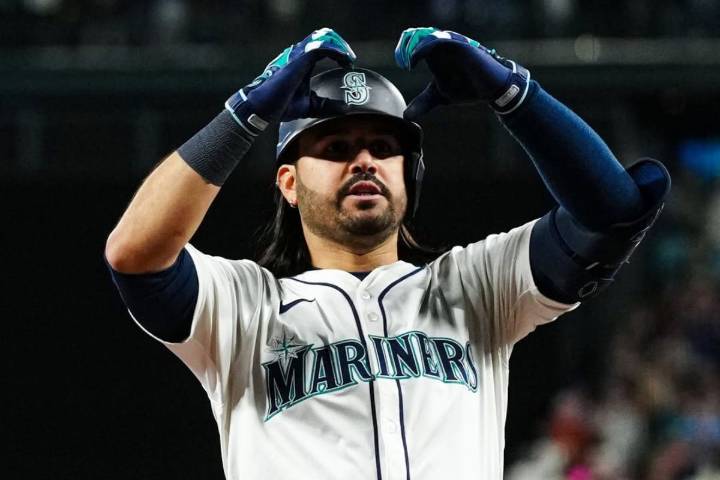 Eugenio Suárez or Alex Bregman? Who will be the Red Sox’s third baseman in 2026