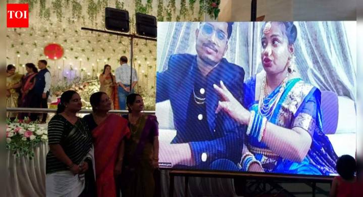 IndiGo flight cancellation: Bengaluru techie couple attends their own wedding reception virtually; guests bless them from venue