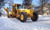 Plowing operations underway after overnight snow in Winnipeg