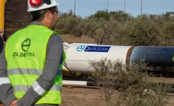 Santa Cruz: UOCRA alertó sobre 1.800 despidos por suspensión de un oleoducto clave