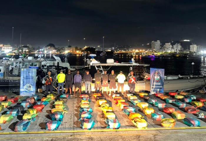Armada decomisó 2,6 toneladas de cocaína en el Mar Caribe