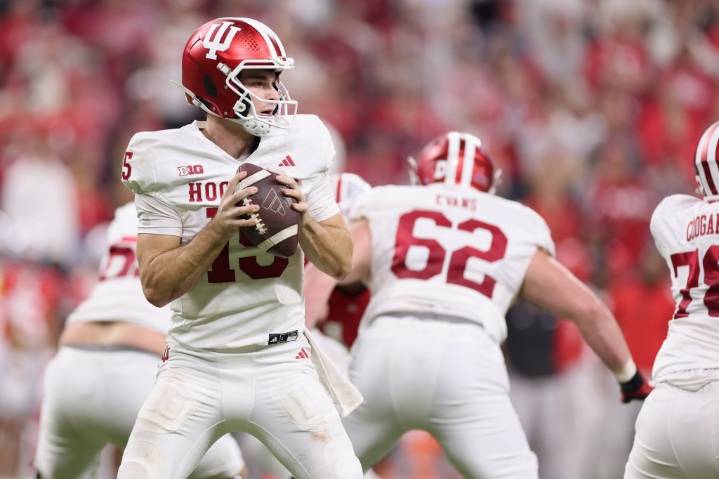 2026 NFL Mock Draft: Raiders select Fernando Mendoza at No. 1, Jeremiyah Love to Jets