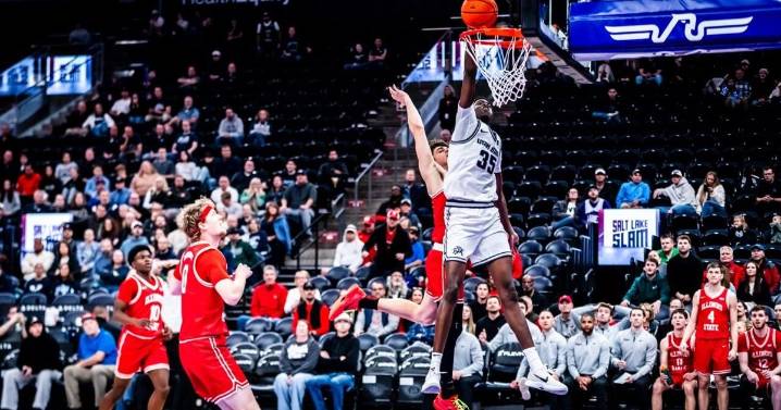 Utah State avoids late collapse, edges by Illinois State in Delta Center