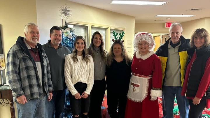 Help Ray 4 Hope provide Christmas gifts for 642 Monroe County seniors