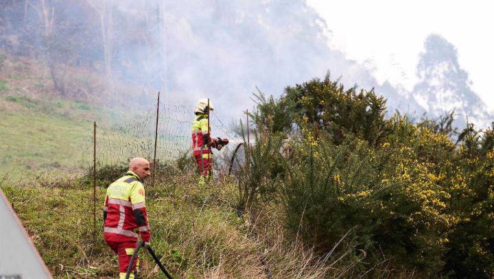 Los bomberos del SEMCA no harán horas extras mientras no se cubran las vacantes y se resuelva la falta de personal