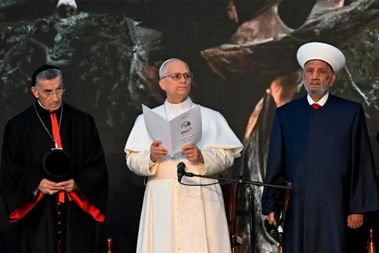 "Todas las religiones pueden vivir juntas", dijo León XIV en el Líbano
