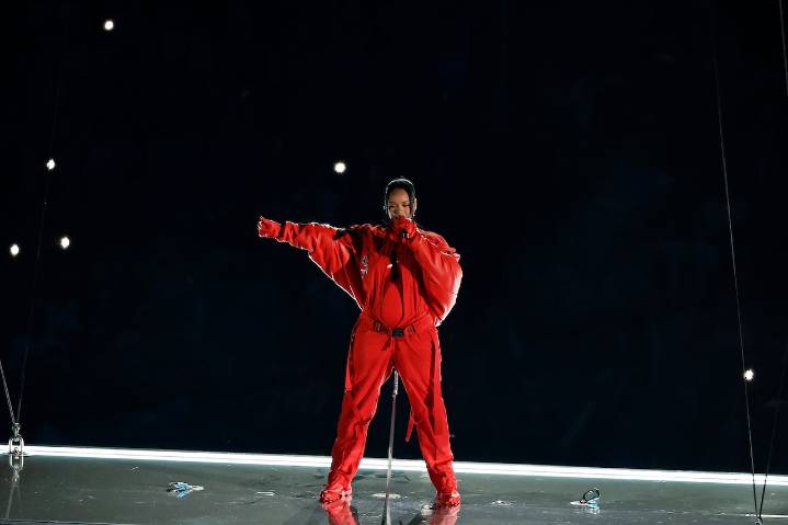 Rihanna's 'Anti' hits historic milestone on Billboard chart 9 years after release