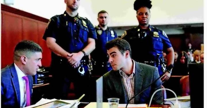 Mangione fights to omit evidence