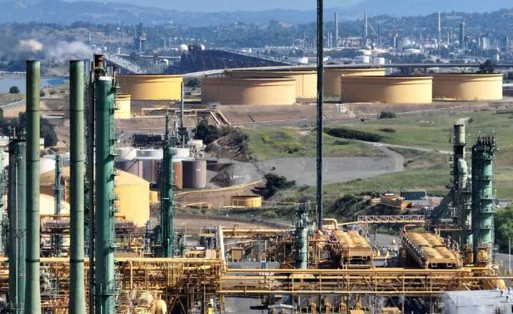 Bay Area gas prices rise as just one refinery remains