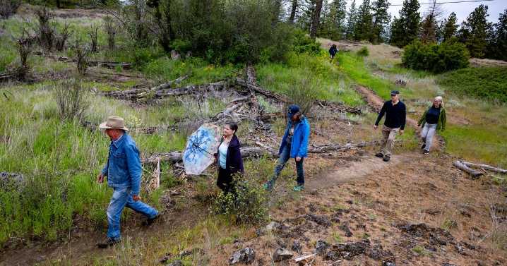 Opening of new Palisades Park trail marks milestone in decades-long conservation effort by neighbors and one ‘charismatic cowboy’