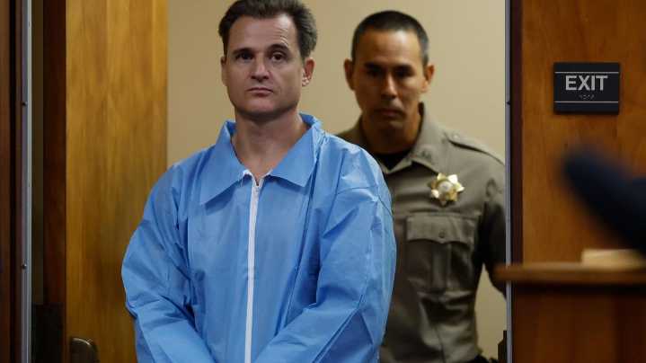 Restraining order against Maui doctor jailed on charge of attempting to kill his wife is dismissed