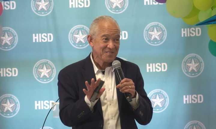 Houston ISD schools under Mike Miles’ reform model would receive $3,500 more per student under proposed budget