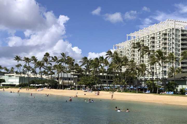 Hawaii’s governor signs new hotel tax legislation to help cope with climate change